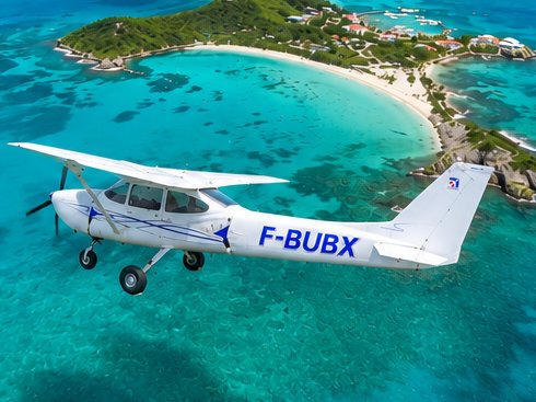 Introductory flight over Grand Case with instructor